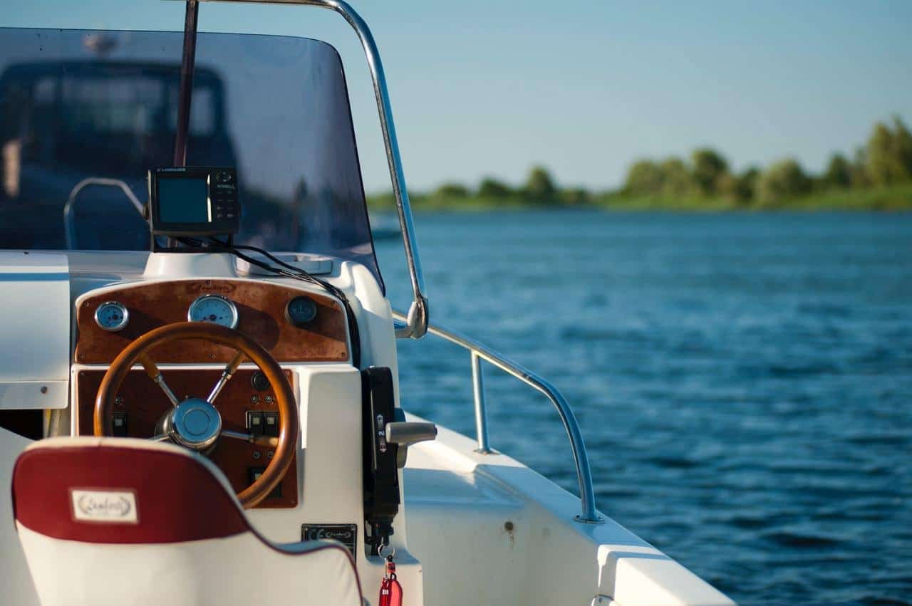 Why Boat Polishing is Important?: Expert Guide