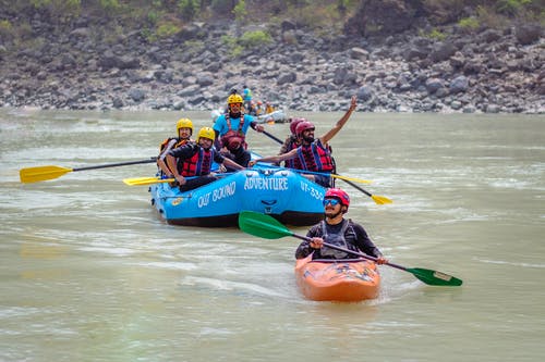 Do inflatable kayaks get puncture easily