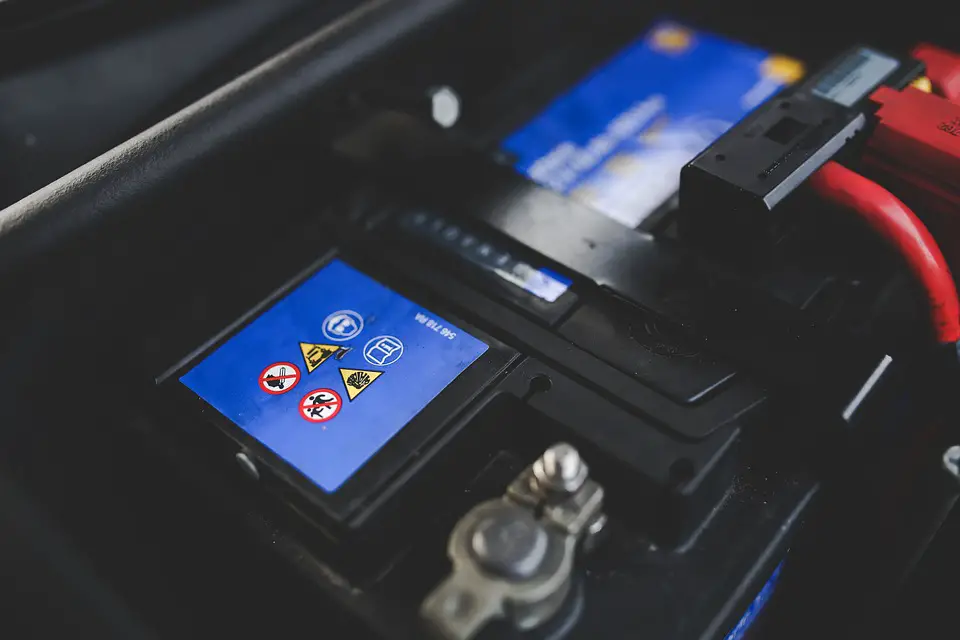  Marine Battery vs Solar Battery