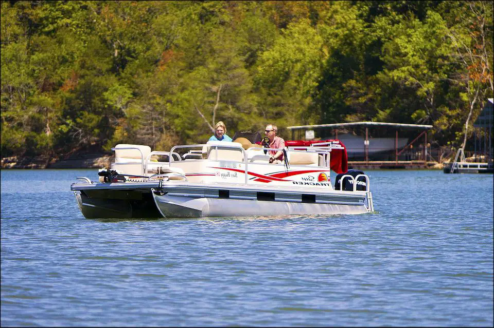 Can You Power a Pontoon Boat with a Trolling Motor?